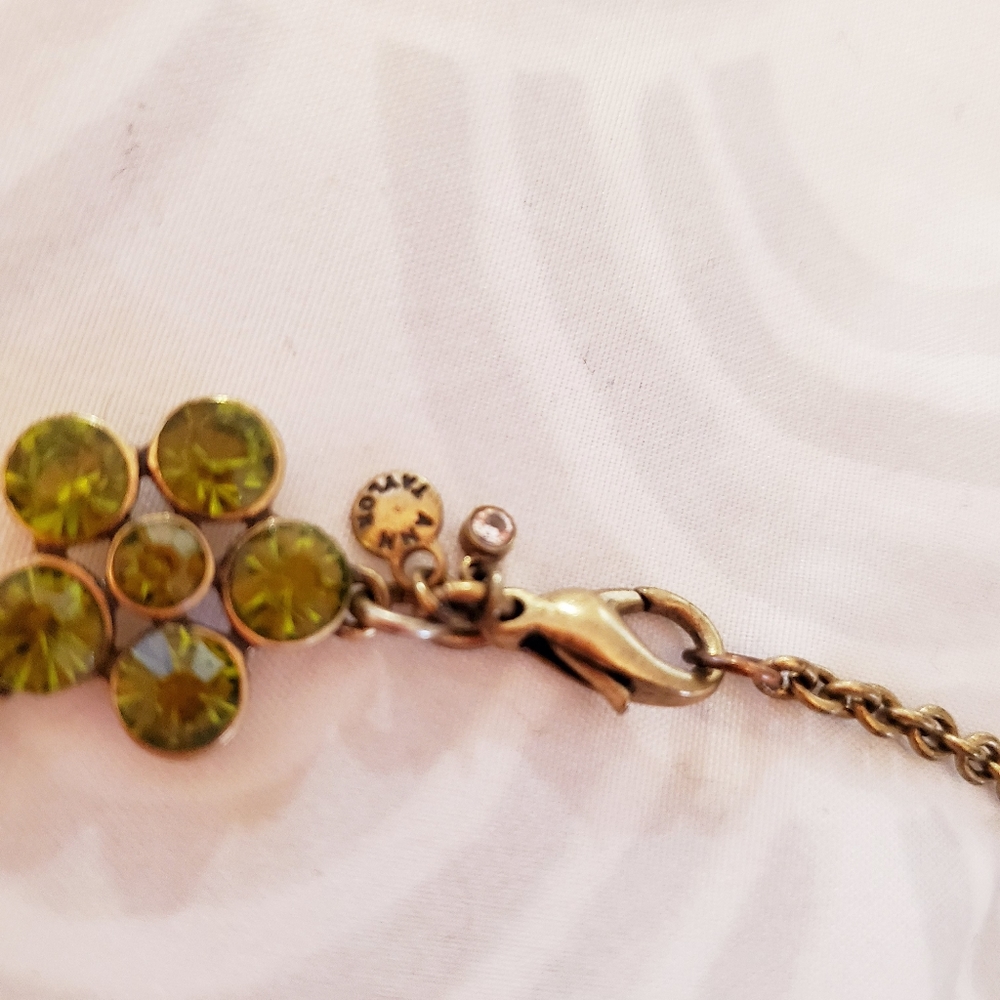 Ann Taylor Gold Choker with Green Gemstone Flowers - Picture 3 of 3